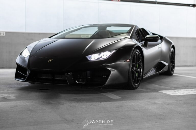 Front Left View of Lamborghini Spyder