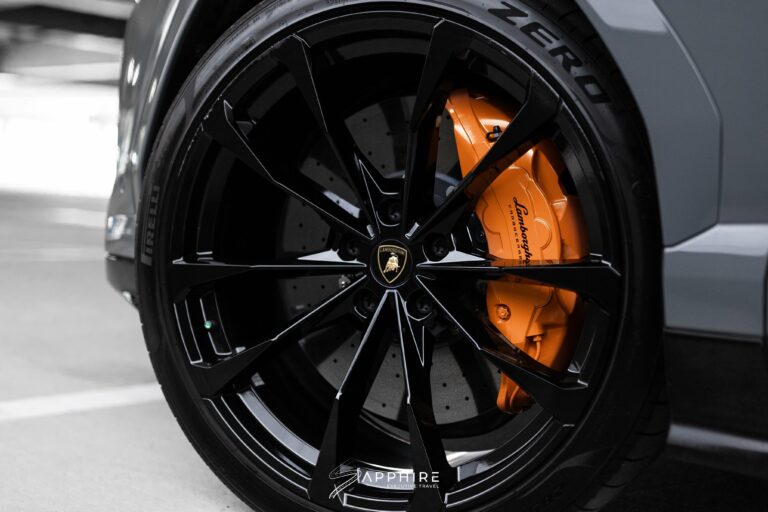 Wheel of a Gray Lamborghini Urus