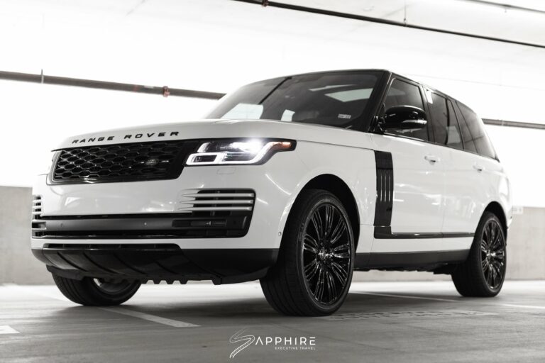 Front Left View of a White Range Rover Supercharged