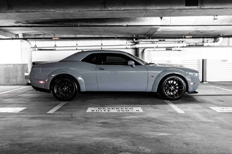 Side View of a Dodge Challenger Scat Pack